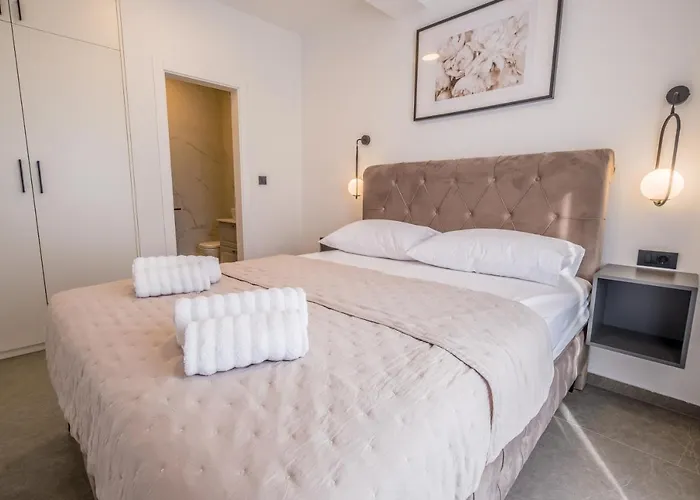 Apartment House Vista *