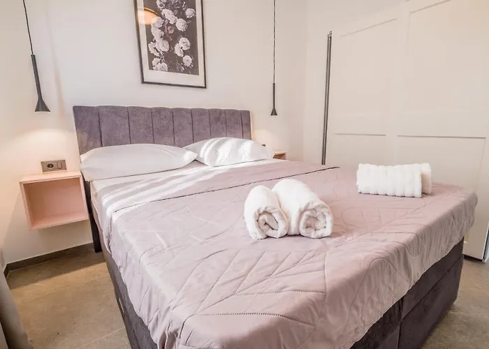 Apartment House Vista